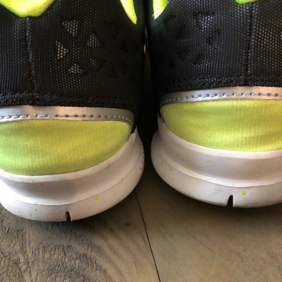 Women’s Nike TR FIT 3 - Picture 3 of 5